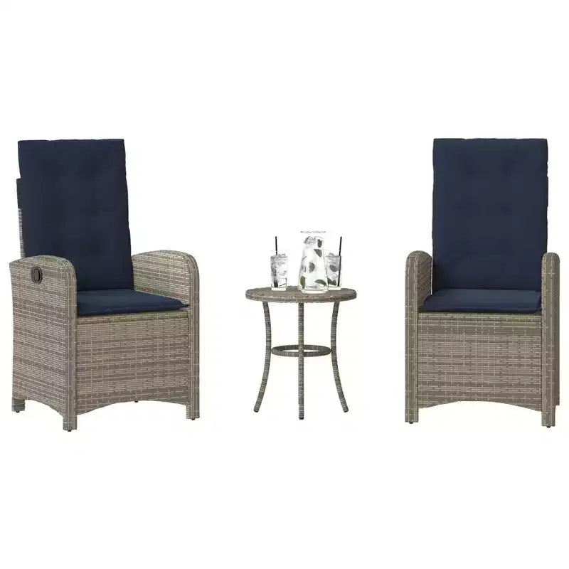 vidaXL Ensemble de bistro 3 pièces en rotin synthétique - Chaises inclinables réglables avec coussins et table ronde, résistant aux intempéries, gris/bleu marine
