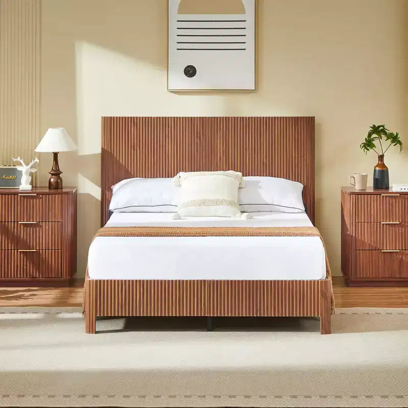 Cadre de lit plateforme en bois taille Full / Queen / King avec accents ondulés - ModernLuxe