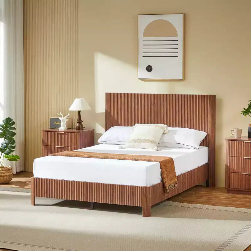 Cadre de lit plateforme en bois taille Full / Queen / King avec accents ondulés - ModernLuxe