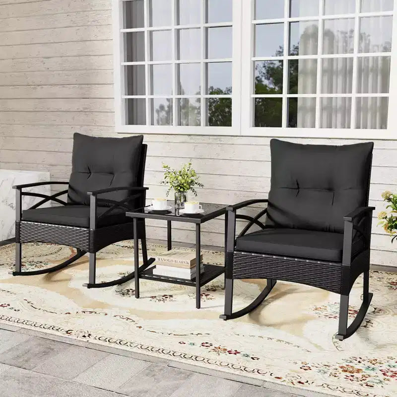 Ensemble de 3 chaises à bascule Costway en rotin avec accoudoirs et plateau de table en bois d'acacia pour véranda ou balcon, marron mélangé + beige/gris/bleu marine/noir