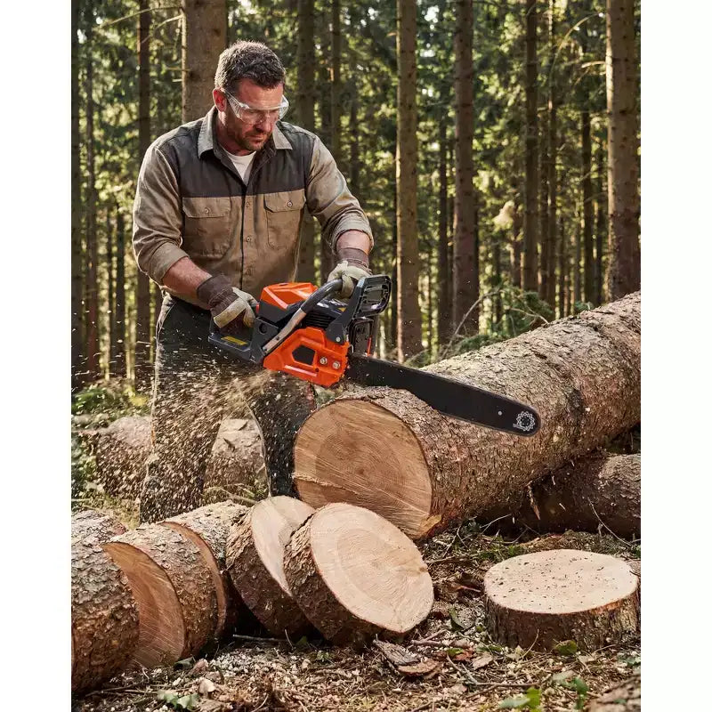 Tronçonneuse thermique 52 cm³ 2 temps, avec lubrification automatique de la chaîne et démarrage rapide, poignée ergonomique pour l'abattage d'arbres et le défrichage intensifs.