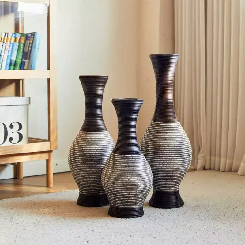 NAYSAYE Lot de 3 vases tissés à la main, élégants décorations de table et sur pied pour un style intérieur classique et moderne, marron et blanc, 22.16*10.51*29.86