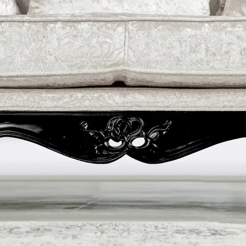 Fauteuil traditionnel Clarissa de Furniture of America avec dossier capitonné et coussin décoratif