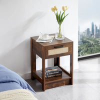 Table d'appoint en rotin de 15,75 po avec tiroir, table de chevet moderne, bout de canapé pour salon, chambre à coucher, naturelle