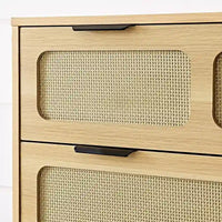 Commode Grondin style bohème mid-century, 3 tiroirs en rotin, structure en MDF et pieds en bois massif