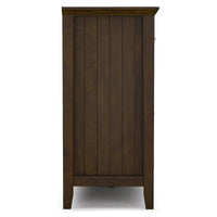 Grand buffet de rangement rectangulaire transitionnel en bois massif WYNDENHALL Normandy de 60 po de large en brun brunette