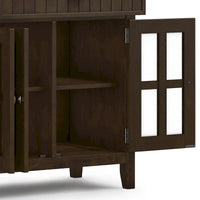 Grand buffet de rangement rectangulaire transitionnel en bois massif WYNDENHALL Normandy de 60 po de large en brun brunette