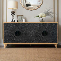 Enfilade avec portes à motif symétrique sculpté