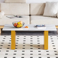 Table basse et table à manger modernes minimalistes en verre trempé avec autocollant, associées à des décorations dorées en MDF.