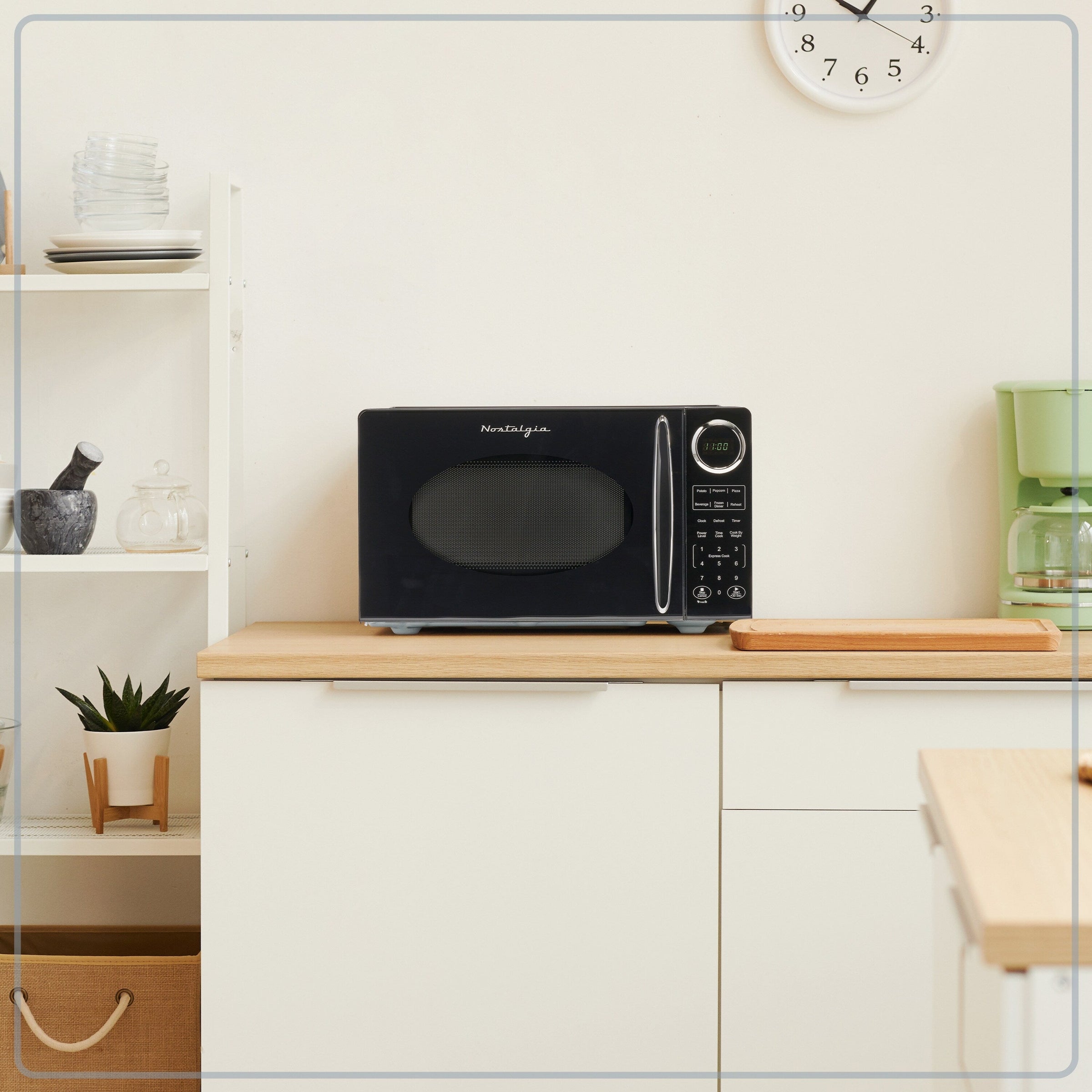 Nostalgia Retro Four micro-ondes de comptoir 0.9 pied cube