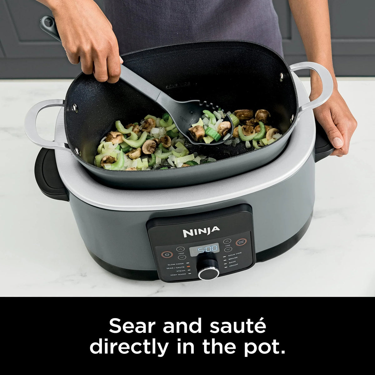 Multicuiseur 8.5 pintes, avec mijoteuse 8 en 1, cocotte, cuiseur vapeur, couvercle en verre, cuillère intégrée, marmite allant au four jusqu'à 500°F